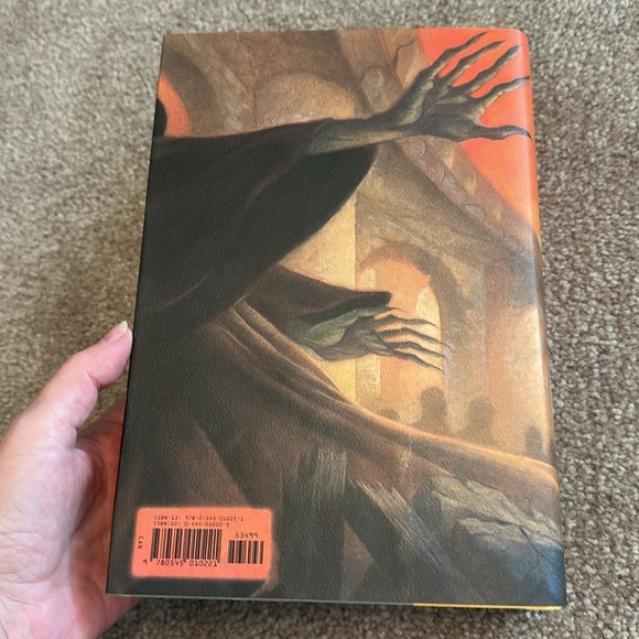 Harry Potter and the Deathly Hallows Book - Picture 6 of 6